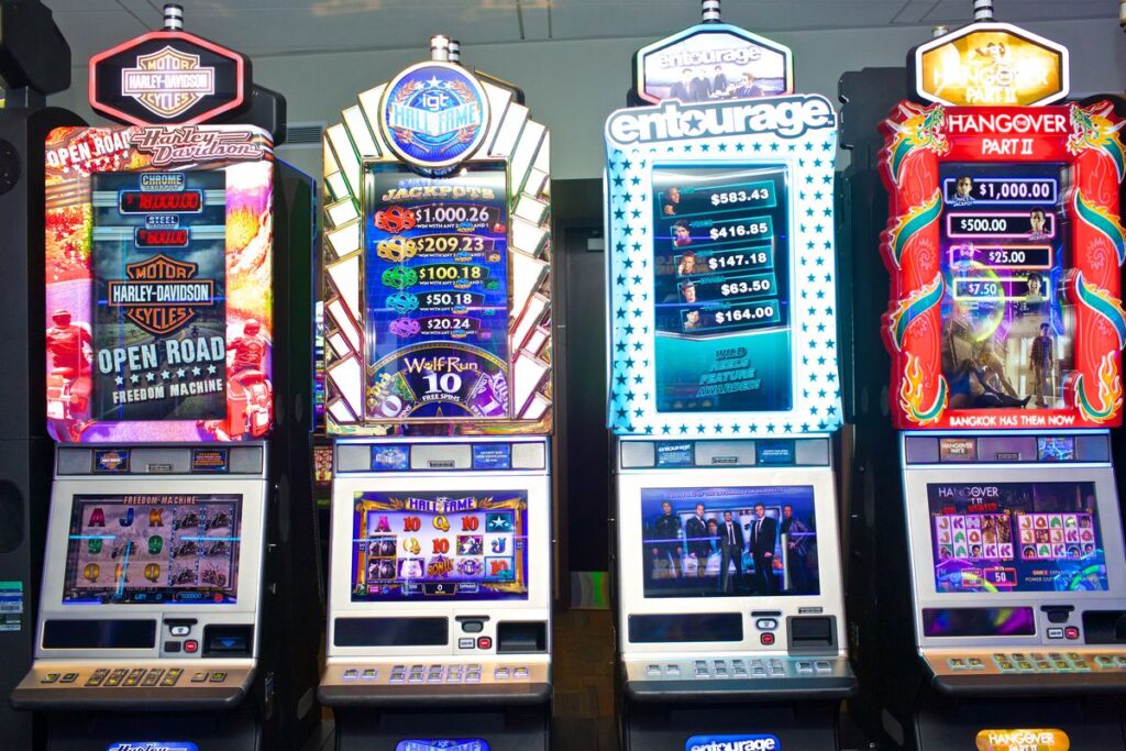 what should you not do at a slot machine?